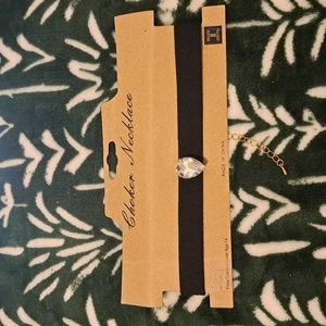 Velvet band choker necklace